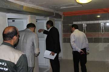 بازدید ریاست دانشگاه از خوابگاه های دانشجویی و کلاس های درس