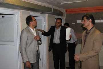 بازدید ریاست دانشگاه از خوابگاه های دانشجویی و کلاس های درس