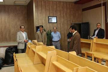 بازدید ریاست دانشگاه از خوابگاه های دانشجویی و کلاس های درس