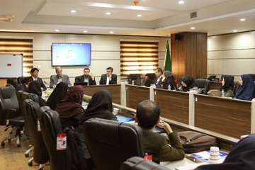 نشست توجیهی آموزشی مددکاری جامعه ای با رویکرد اجتماعی شدن نظام سلامت