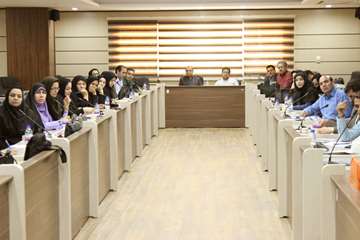 نشست توجیهی آموزشی مددکاری جامعه ای با رویکرد اجتماعی شدن نظام سلامت