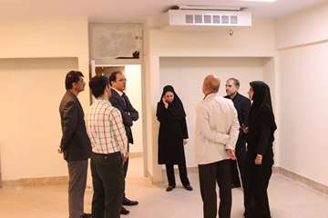 بازدید رئیس دانشگاه و هیات همراه از کلاس ها و کتابخانه