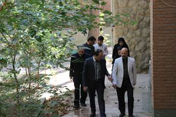 بازدید رئیس دانشگاه و هیات همراه از کلاس ها و کتابخانه