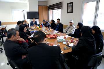 جلسه نشریات پژوهش