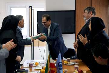 جلسه نشریات پژوهش