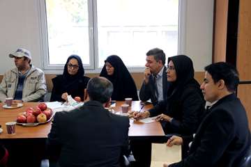 جلسه نشریات پژوهش