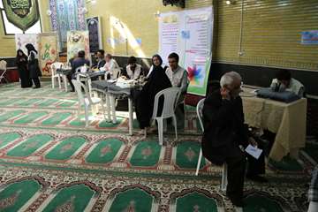 خدمات رایگان بسیج جامعه پزشکی دانشگاه به اهالی منطقه خزانه بخارایی