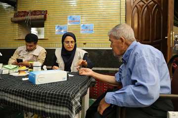 خدمات رایگان بسیج جامعه پزشکی دانشگاه به اهالی منطقه خزانه بخارایی