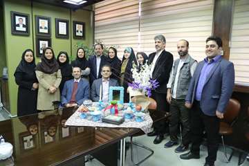 تجلیل از کارکنال حوزه ریاست و روابط عمومی