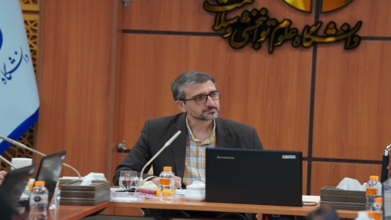  نشست  دانشجویان فعال فرهنگی، صنفی، علمی و رسانه‌ای دانشگاه  با مدیرکل فرهنگی وزارت بهداشت 